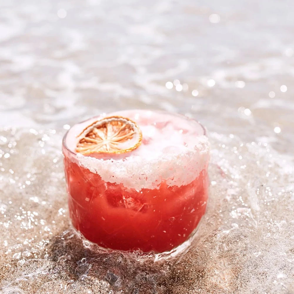 Shellona Beach Club Yacht