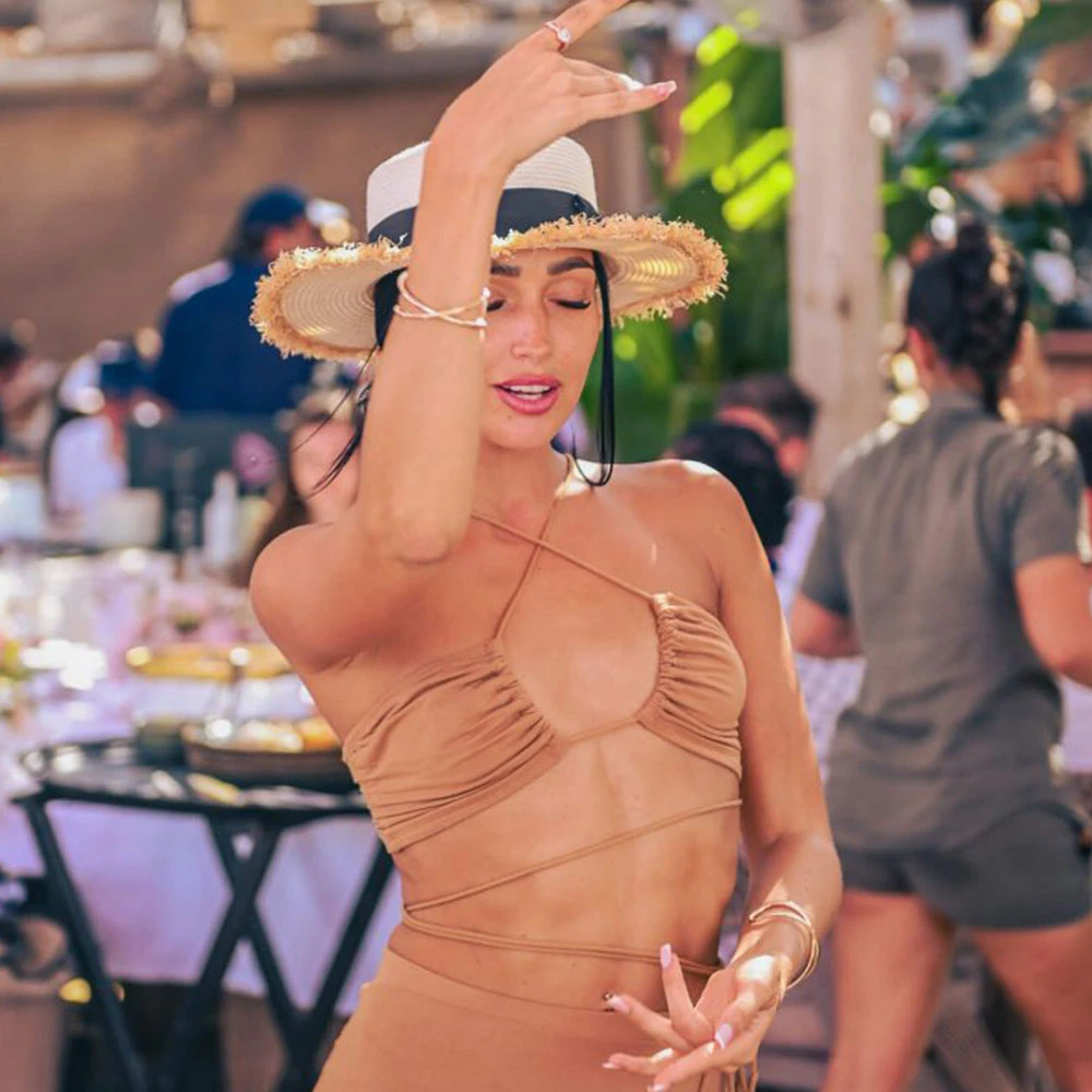 Verde Beach Club Dancing With Cocktail