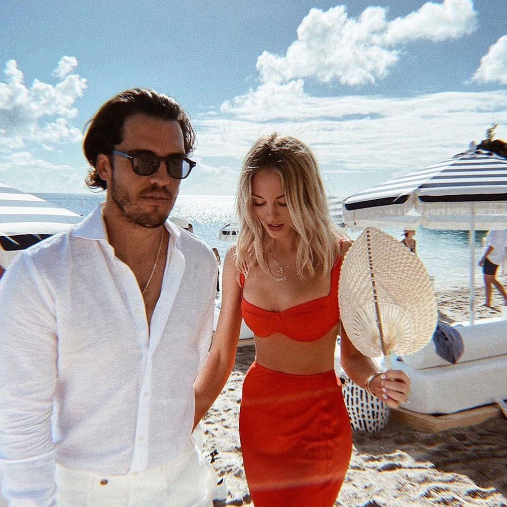 Verde Beach Club Dancing With Cocktail